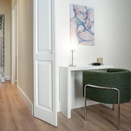 Luxury 3 Bedroom With Sea View Ldem1-6 *